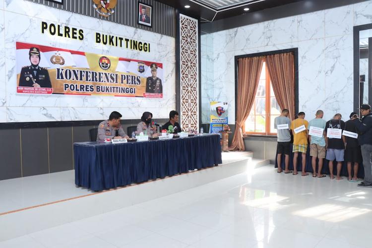 polres bukittinggi perjudian revolusinews polres bukittinggi perjudian revolusinews