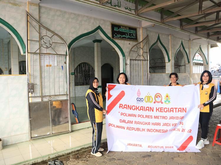 polwan jakarta barat revolusinews polwan jakarta barat revolusinews