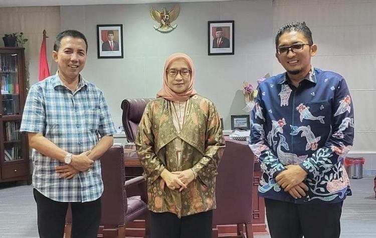 revolusinews (1) revolusinews (1)
