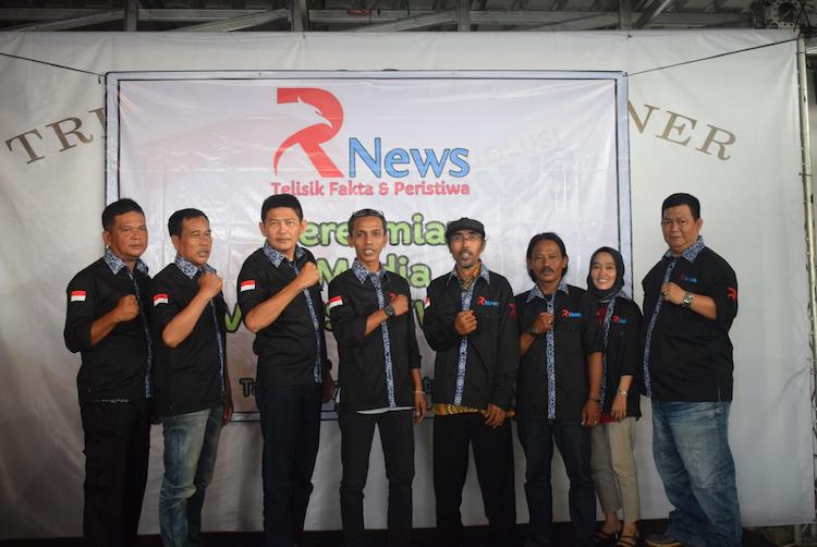 revolusinews 3 2