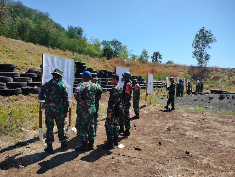 latihan menembak revolusinews