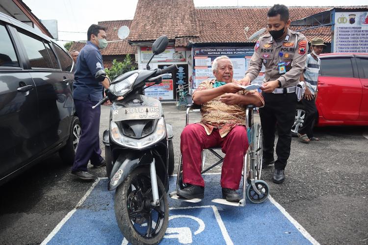 pelayanan sim revolusinews