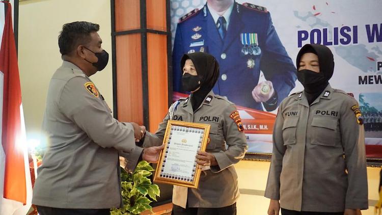 polwan polres purbalingga revolusinews