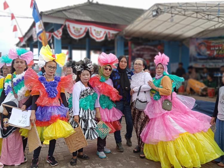 tasyakuran laut panimbang revolusinews (1) tasyakuran laut panimbang revolusinews (1)