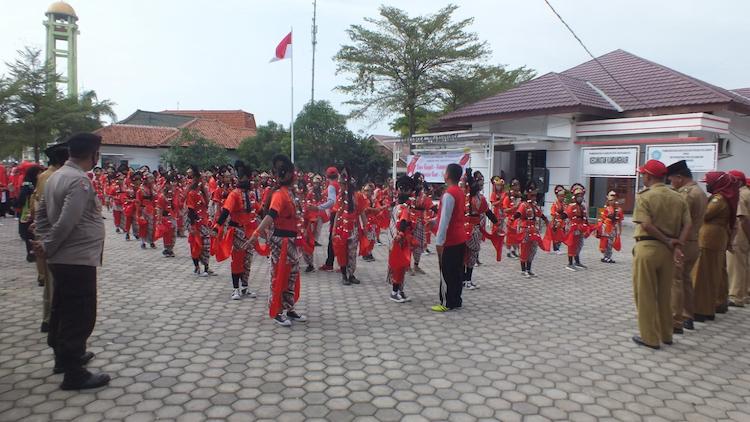 camat kandanghaur revolusinews revolusi news camat kandanghaur revolusinews revolusi news