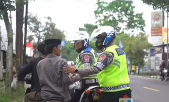 pelanggar lalu lintas di polres malang revolusinews revolusi news