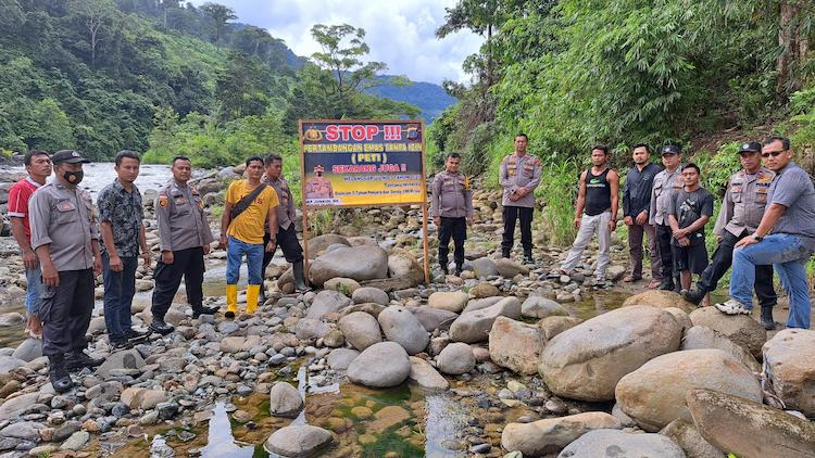 penambang emas ilegal revolusinews penambang emas ilegal revolusinews