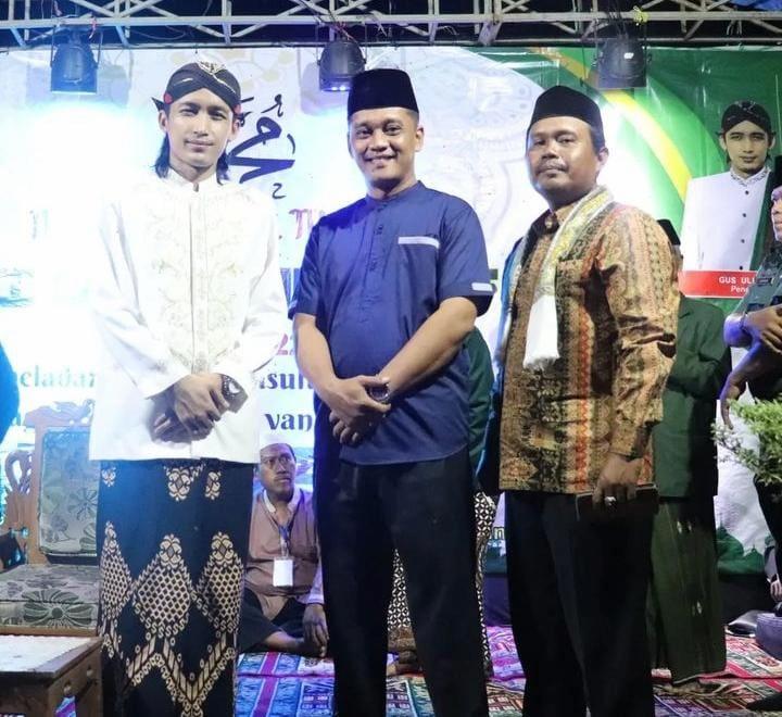 camat anjatan revolusinews revolusi news