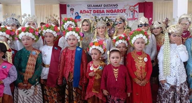 adat ngarot di desa tugu revolusinews revolusi news