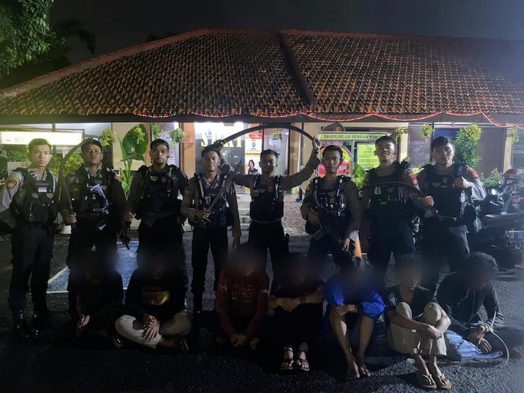 remaja tawuran di palmerah revolusinews revolusi news remaja tawuran di palmerah revolusinews revolusi news
