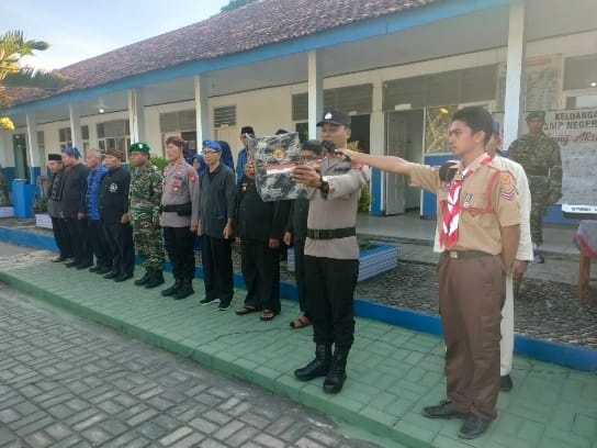 Revolusi News RNews