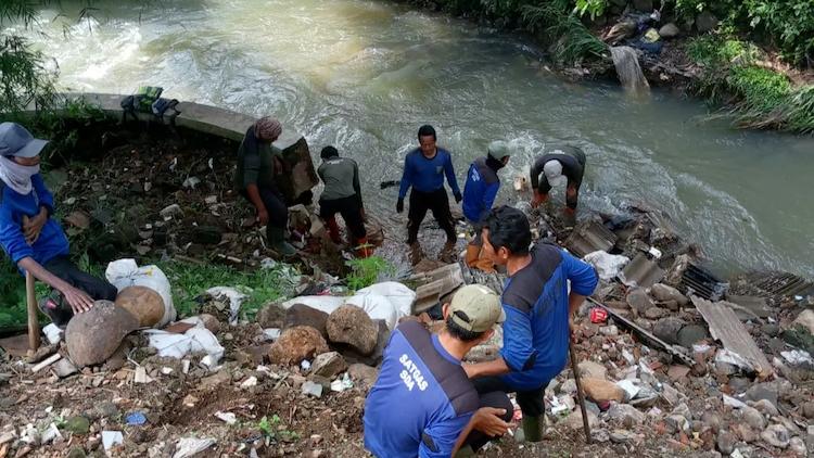 revolusi news rnews depok (1) revolusi news rnews depok (1)