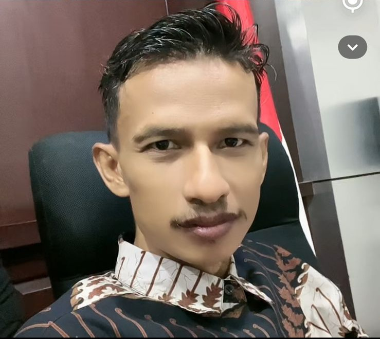 Anggota KPU Kota Depok periode 2018-2023 Ketua Divisi Hukum dan Koordinator LS Vinus Kota Depok, Ahmad Soleh Firdaus Habibi. (Foto: RNews) Anggota KPU Kota Depok periode 2018-2023 Ketua Divisi Hukum dan Koordinator LS Vinus Kota Depok, Ahmad Soleh Firdaus Habibi. (Foto: RNews)