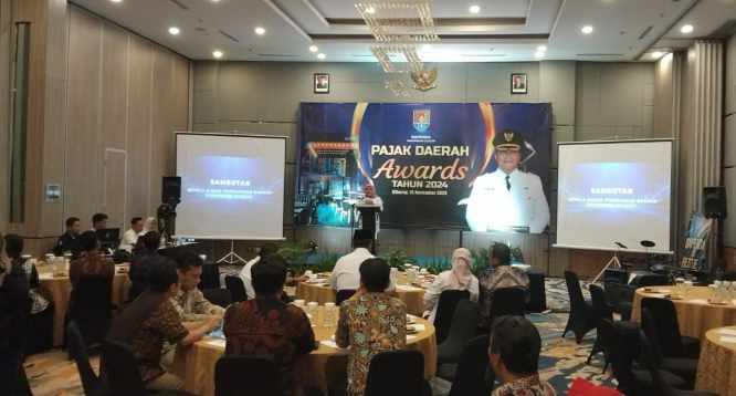 Kegiatan Pajak Daerah Award Kabupaten Cilacap Tahun 2024 digelar di Ruang Sekar Ageng Hotel Aston Inn Cilacap Kegiatan Pajak Daerah Award Kabupaten Cilacap Tahun 2024 digelar di Ruang Sekar Ageng Hotel Aston Inn Cilacap