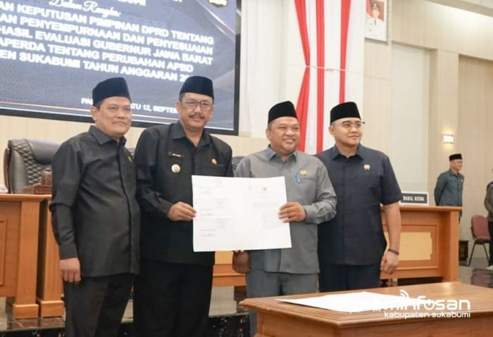 83rapat paripurna