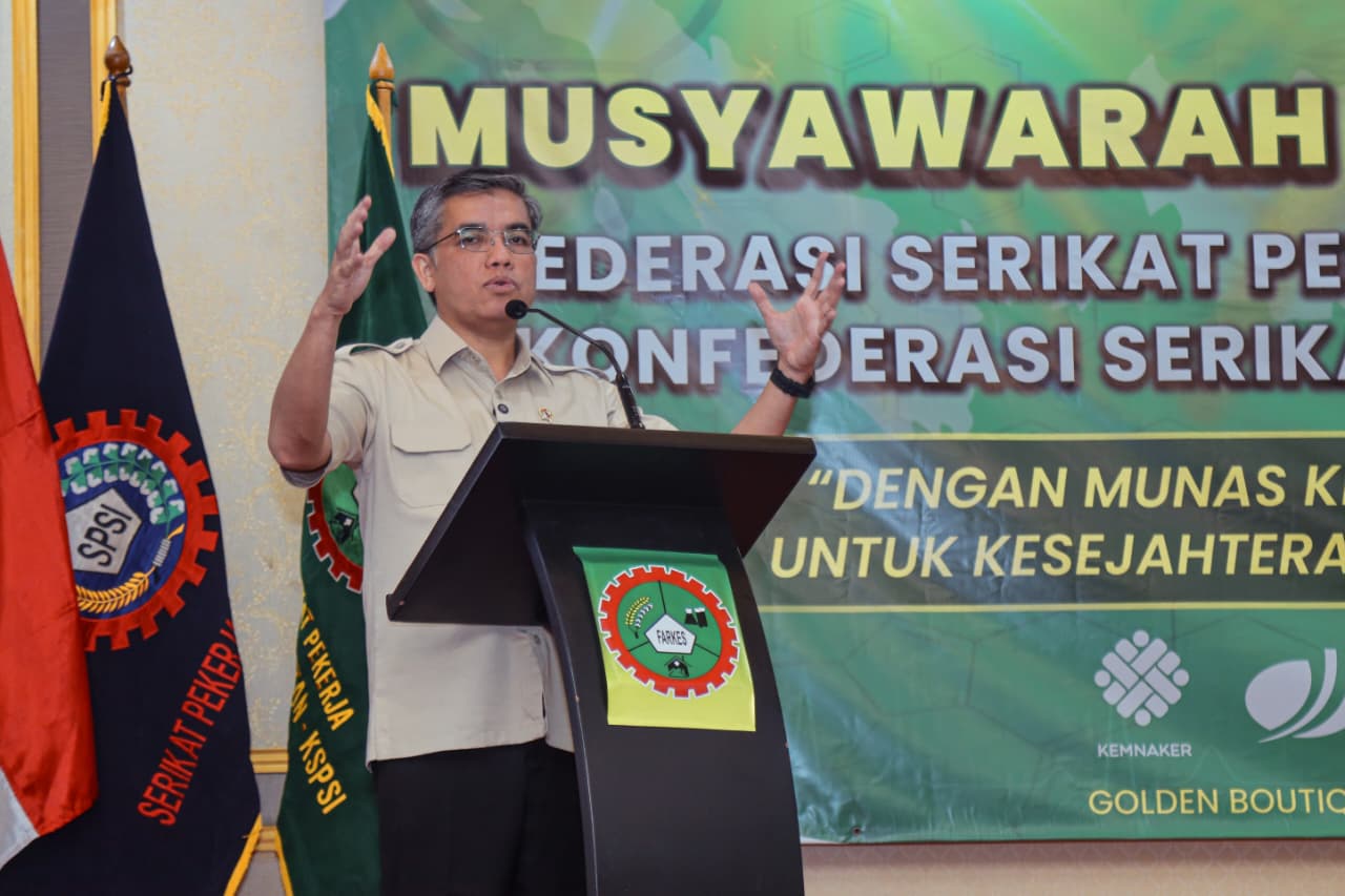 menaker hubungan industrial harus naik kelas agar pekerja tak tertinggal oleh ai 2